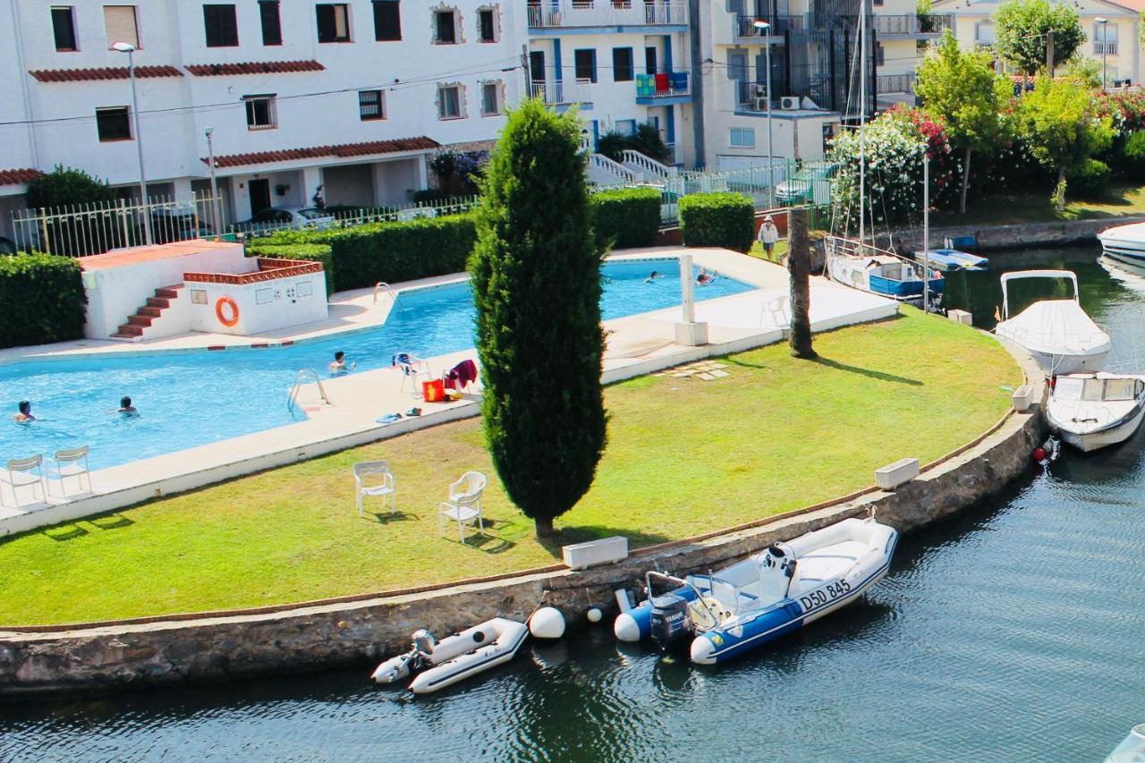Port Sotavent 2C - Apartamento En La Marina De Empuriabrava - Piscina Comunitaria, - Parking - Vistas Al Canal - Cerca Centro Y Playa Exteriör bild